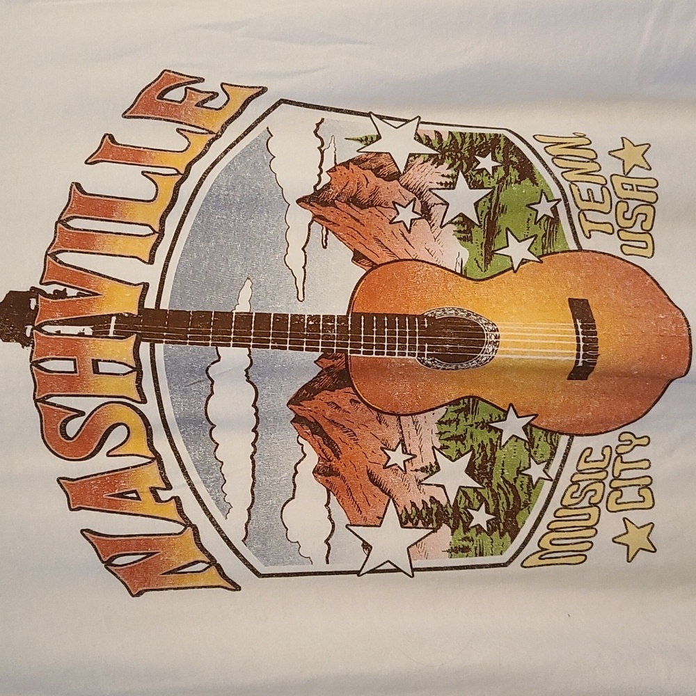Tshirt NASHVILLE Tennessee Music City with imprinted guitar design NWT HP - Picture 2 of 4